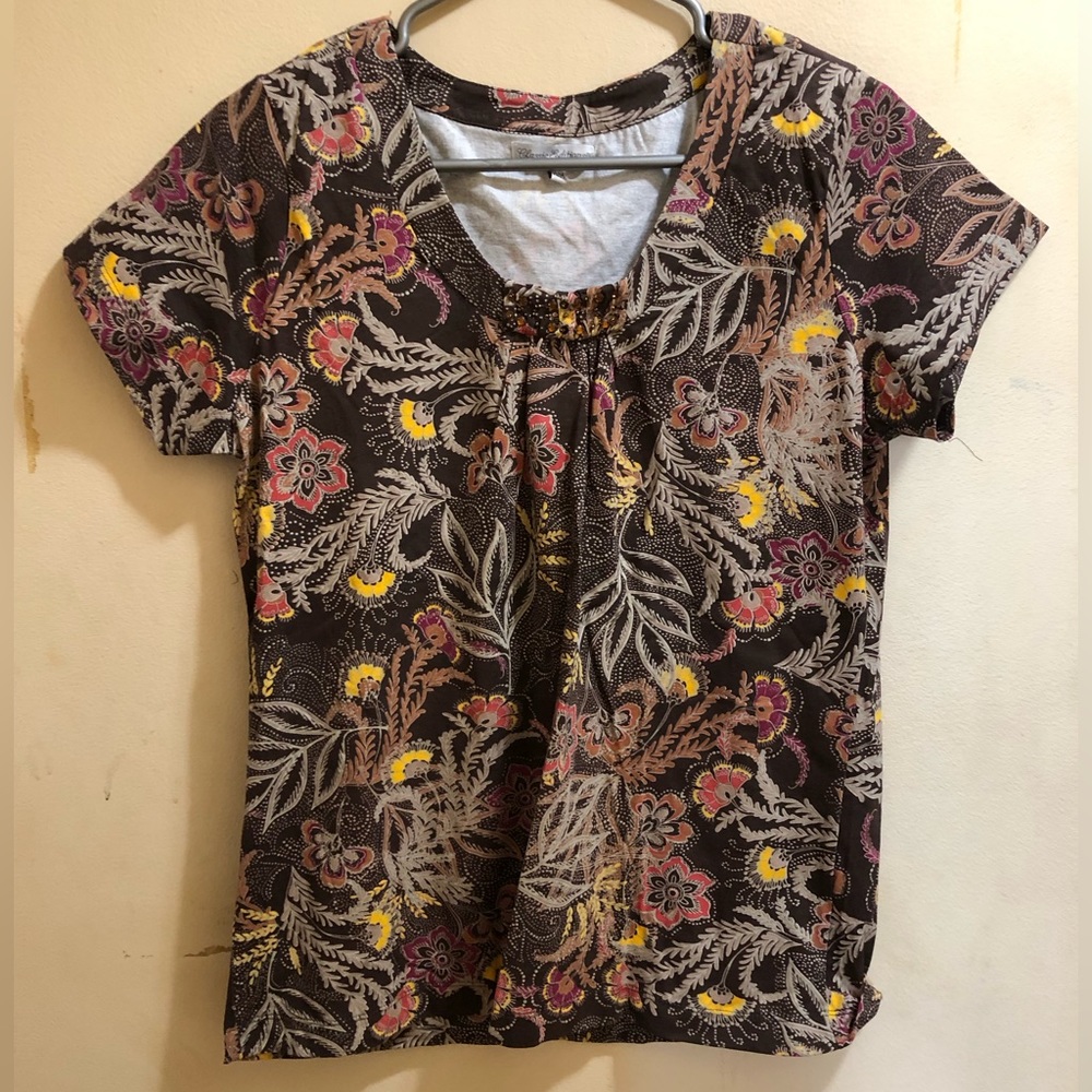 Women’s Paisley Top